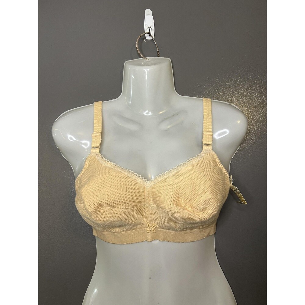 Vintage Mary Jane Bra Womens 34D Beige Soft Cup Wirefree Made USA 71 80s